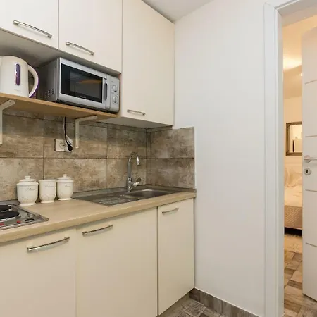 Apartment Stari Dvor Kastela Exterior photo