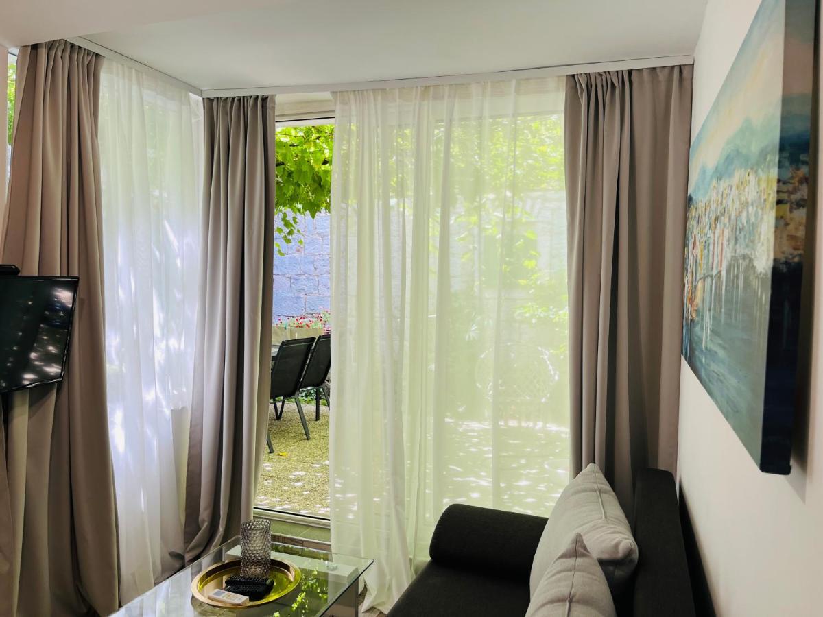 Stari Dvor Apartment *